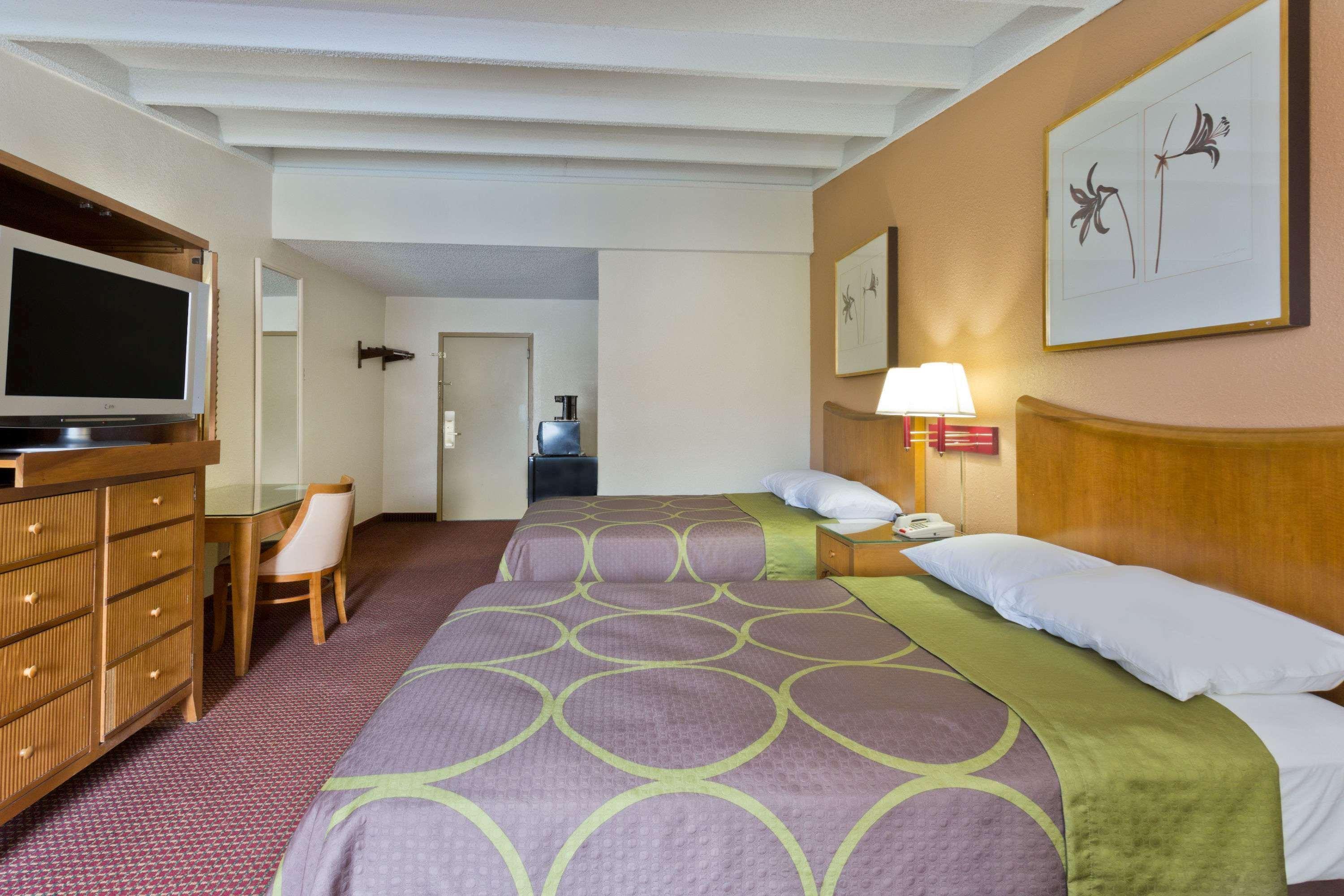 Motel Super 8 By Wyndham Melbourne Extérieur photo